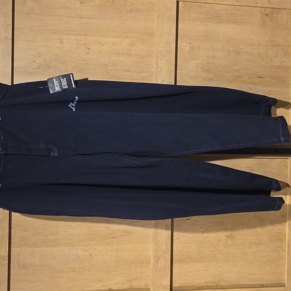 (J32) Men's Navy Boohooman Jeans Sz 40